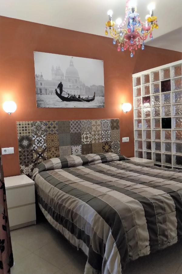 Apartamentos El Templo Suites เมรีดา ภายนอก รูปภาพ