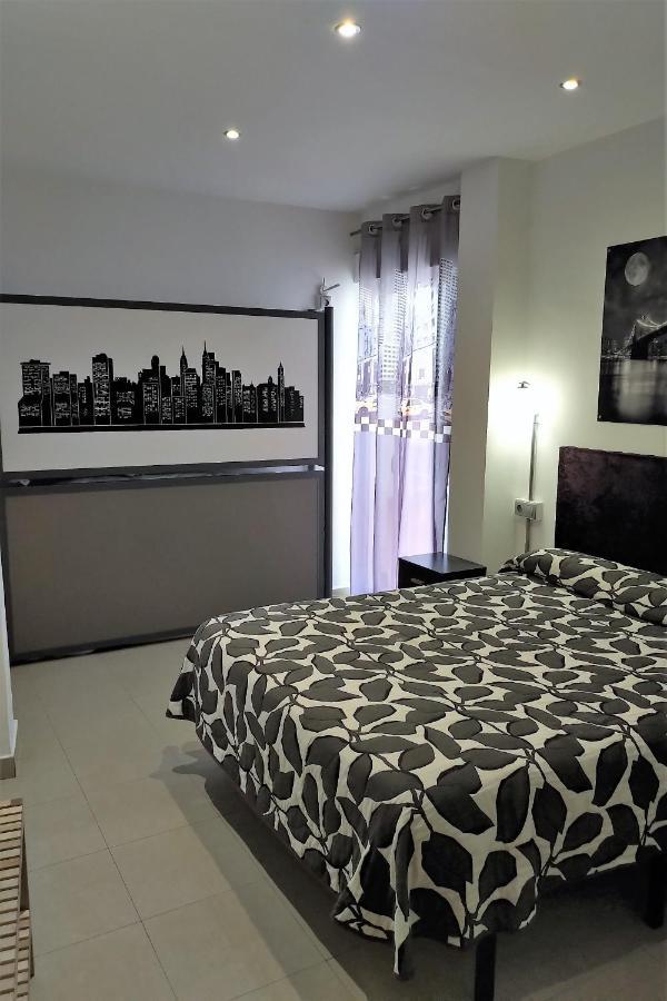 Apartamentos El Templo Suites เมรีดา ภายนอก รูปภาพ