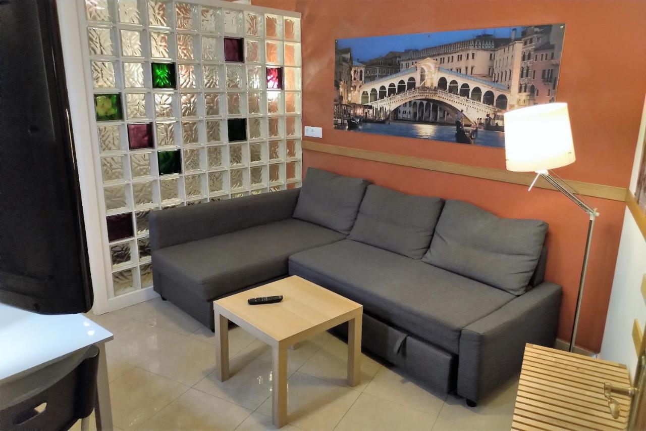 Apartamentos El Templo Suites เมรีดา ภายนอก รูปภาพ