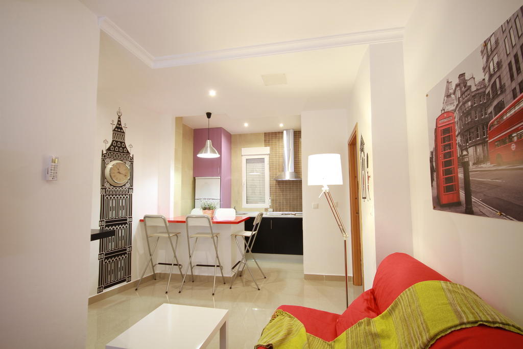 Apartamentos El Templo Suites เมรีดา ภายนอก รูปภาพ
