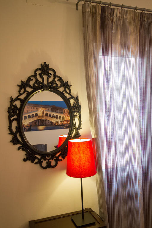 Apartamentos El Templo Suites เมรีดา ห้อง รูปภาพ